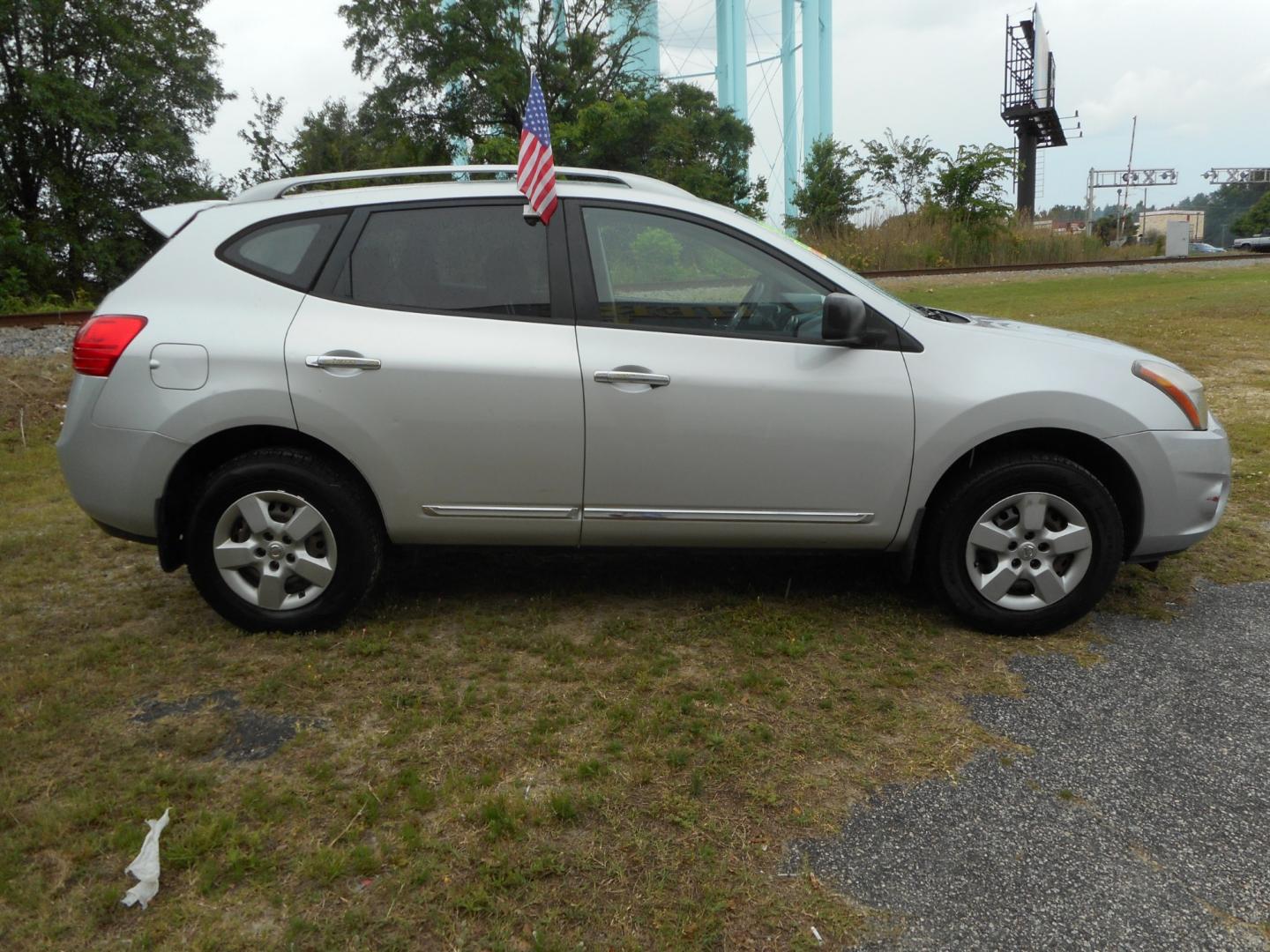 2014 Gray Nissan Rogue (JN8AS5MV4EW) , located at 2553 Airline Blvd, Portsmouth, VA, 23701, (757) 488-8331, 36.813889, -76.357597 - ***VEHICLE TERMS*** Down Payment: $999 Weekly Payment: $100 APR: 23.9% Repayment Terms: 42 Months *** CALL ELIZABETH SMITH - DIRECTOR OF MARKETING @ 757-488-8331 TO SCHEDULE YOUR APPOINTMENT TODAY AND GET PRE-APPROVED RIGHT OVER THE PHONE*** - Photo#4